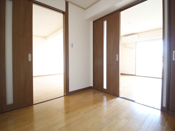 物件内観写真21　(居室)