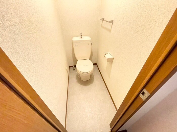 物件内観写真15　(トイレ)