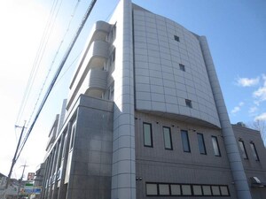 第一山本ビル外観写真