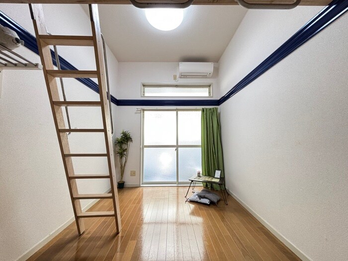 物件内観写真1　(居室)