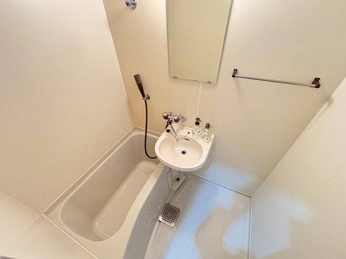 物件内観写真4　(バス／シャワールーム等)