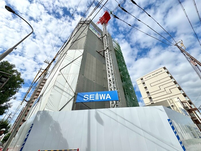 物件外観写真1　(建築中)