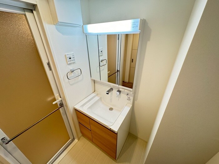 物件内観写真12　(洗面)