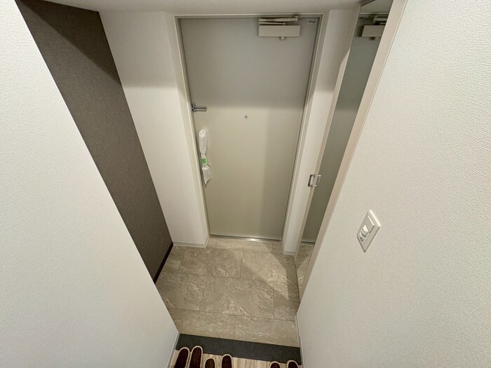 物件内観写真14　(玄関)