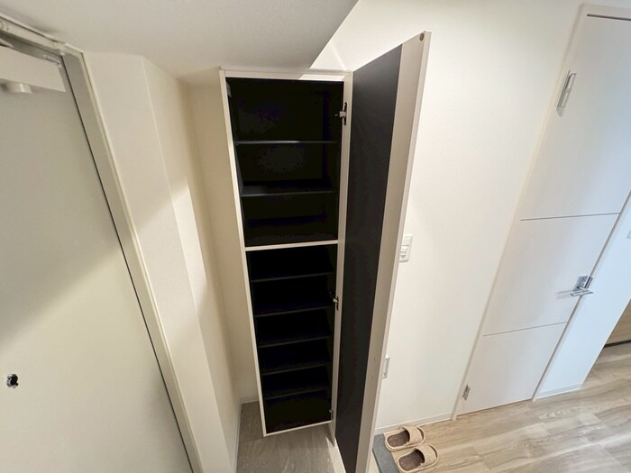 物件内観写真15　(靴箱)