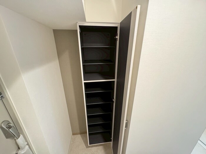 物件内観写真18　(靴箱)