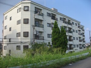 第二コ－ポリベラ外観写真