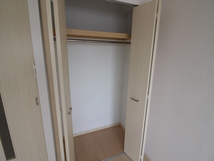 物件内観写真21　(収納)