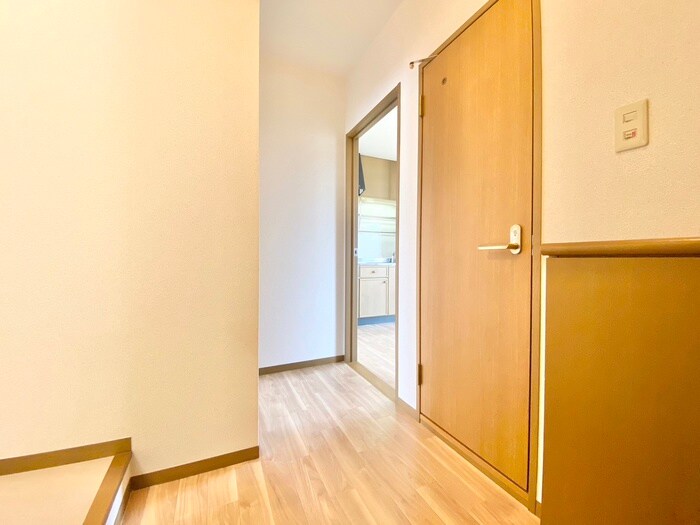 物件内観写真21　(廊下)