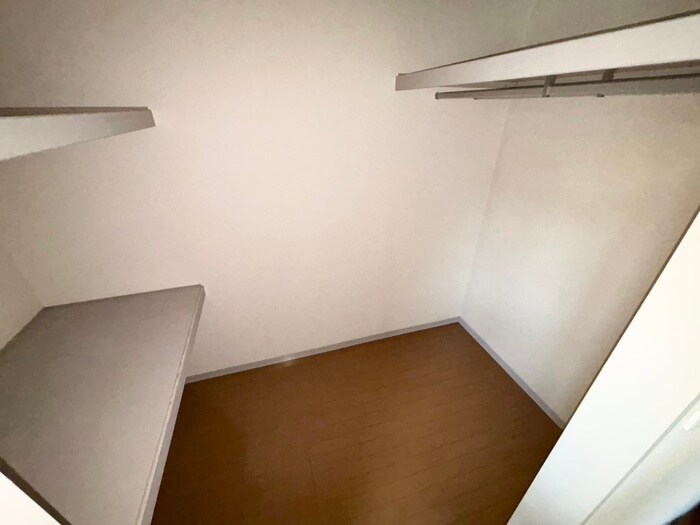 物件内観写真15　(収納)