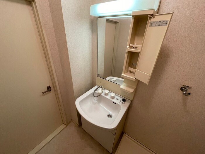 物件内観写真13　(洗面)