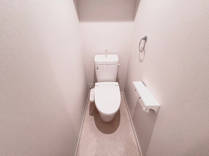 物件内観写真3　(トイレ)