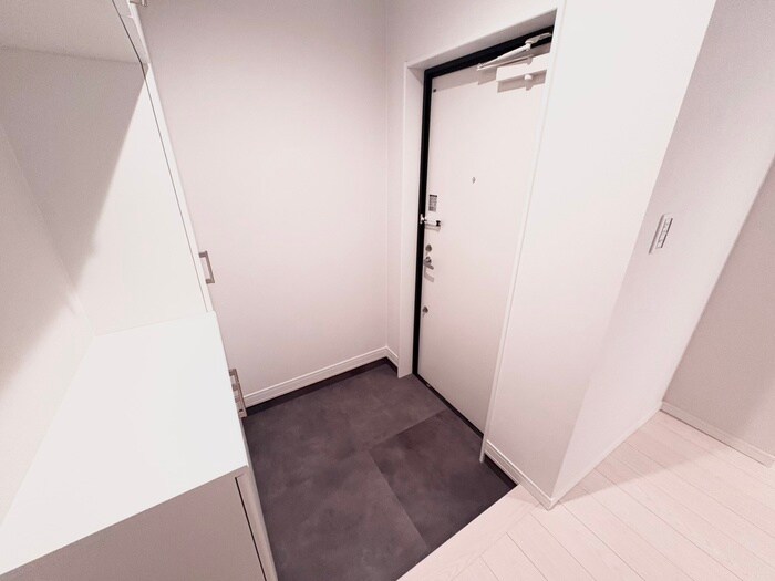 物件内観写真15　(玄関)