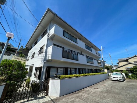 マツダ　マンション外観写真