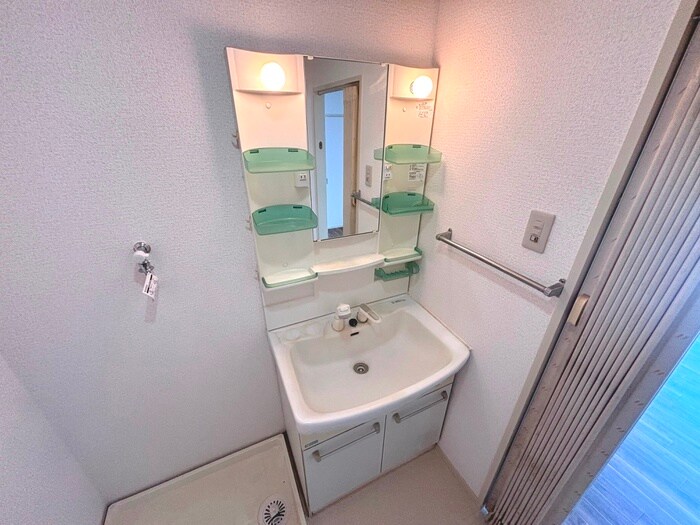 物件内観写真16　(洗面)