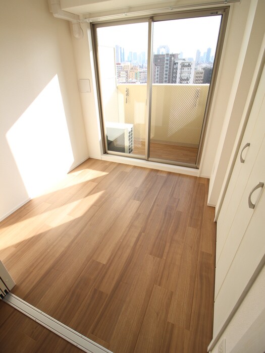 物件内観写真9　(居室)