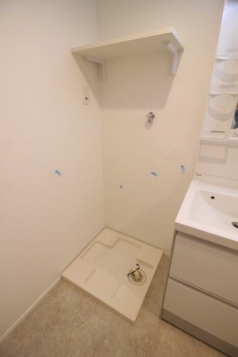 物件内観写真11　(洗濯機置場)