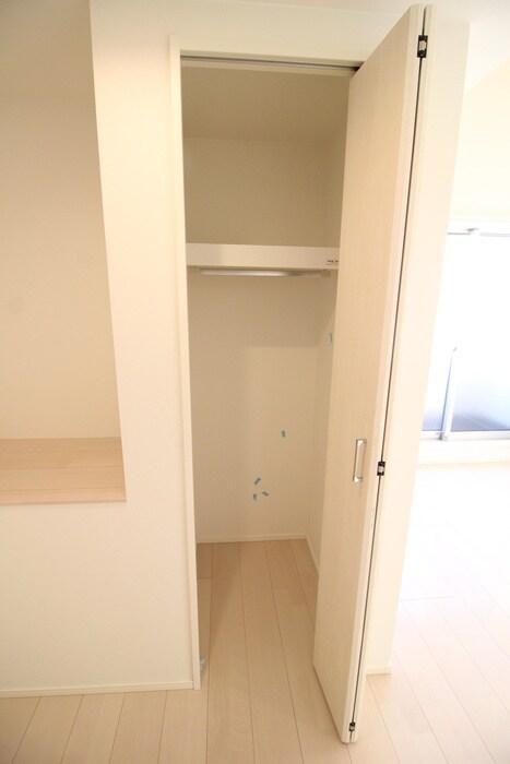 物件内観写真14　(収納)