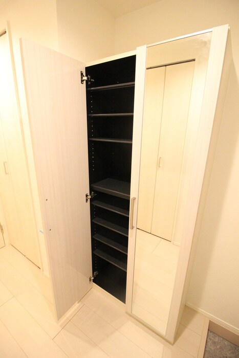 物件内観写真19　(靴箱)