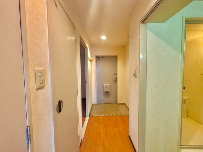 物件内観写真14　(廊下)