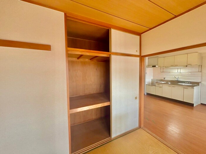 物件内観写真18　(収納)