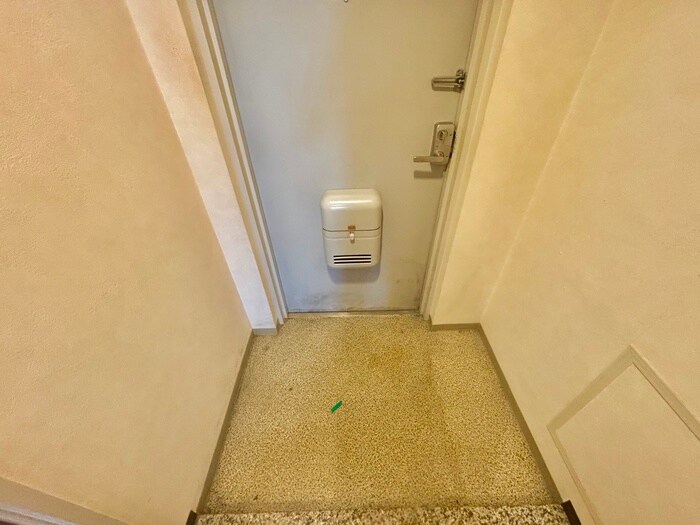 物件内観写真19　(玄関)