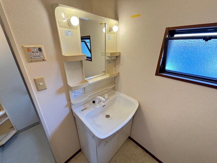 物件内観写真13　(洗面)