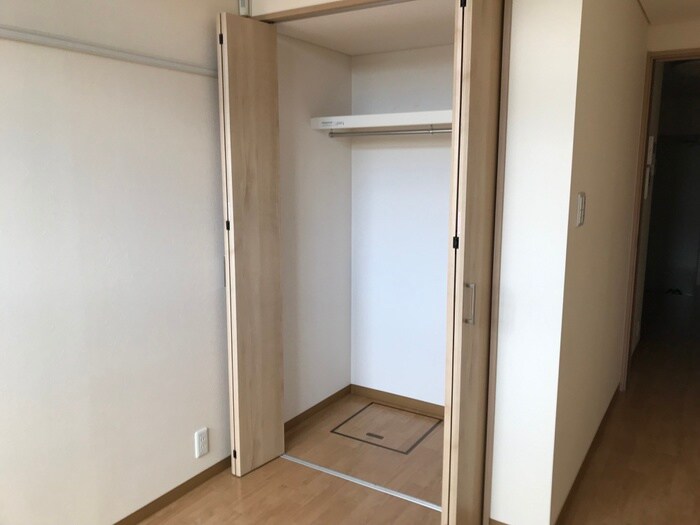 物件内観写真10　(収納)