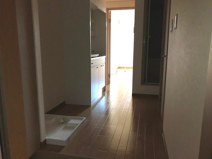 物件内観写真14　(廊下)