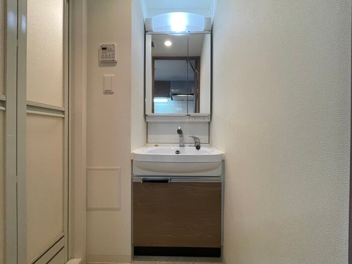 物件内観写真13　(洗面)