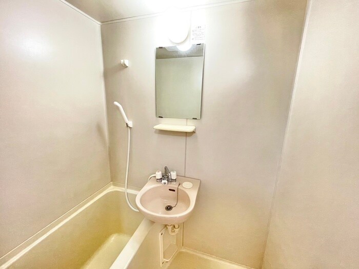 物件内観写真14　(洗面)