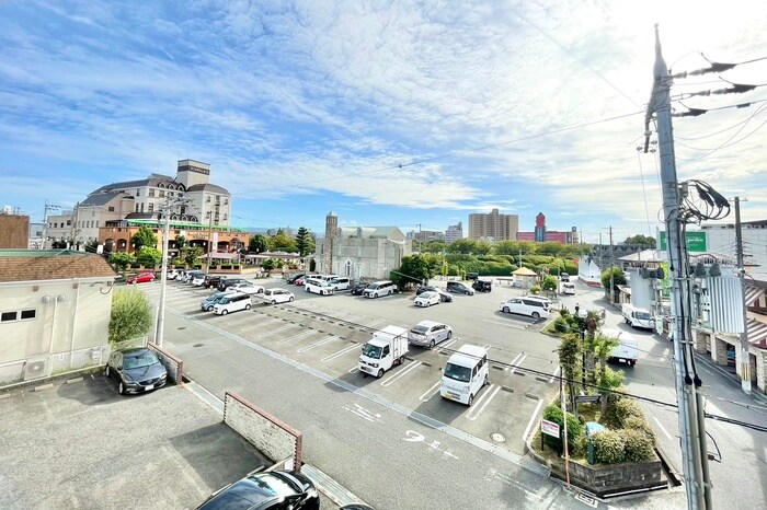 物件内観写真17　(室内からの展望)