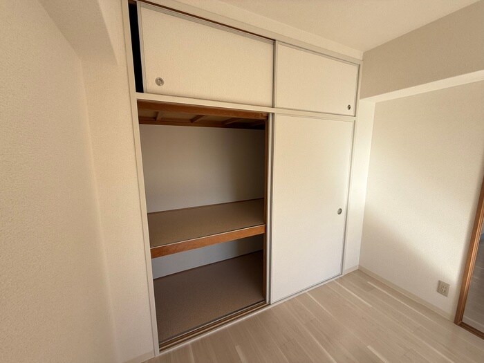 物件内観写真18　(収納)