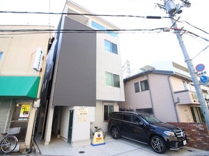 LISソフィア服部本町外観写真