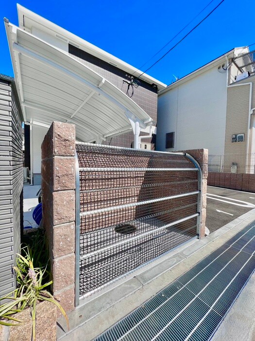 物件外観写真4　(建物設備)