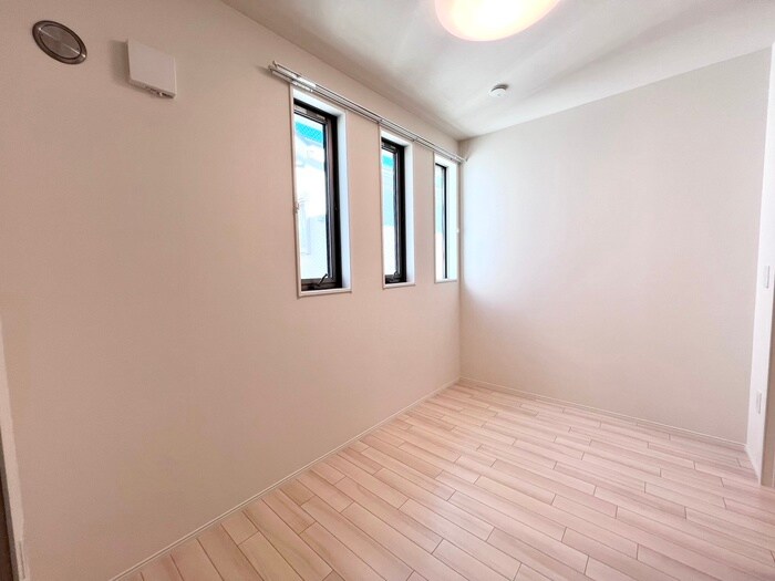 物件内観写真19　(居室)