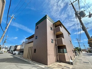 ポールスタラ外観写真