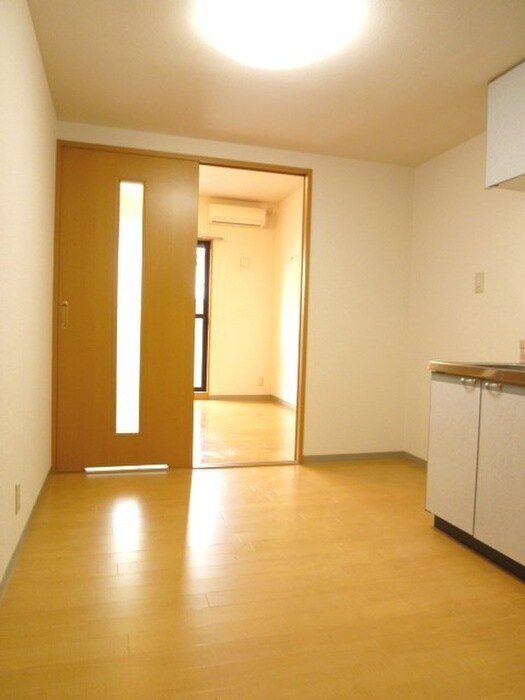 物件内観写真14　(廊下)