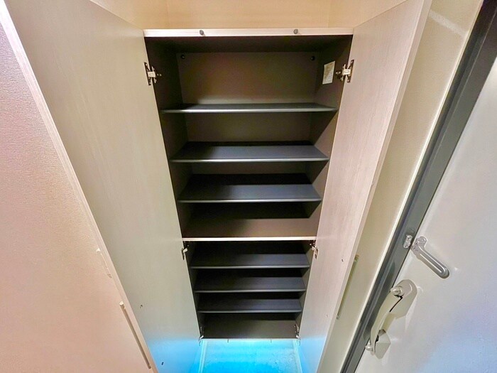 物件内観写真14　(靴箱)