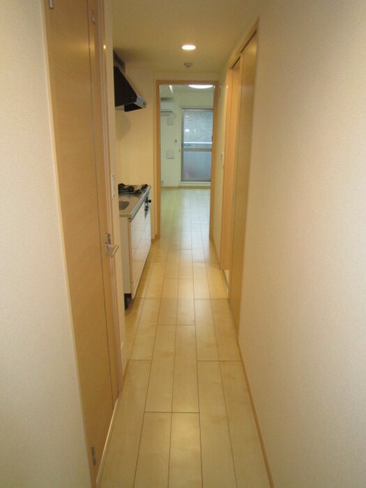物件内観写真18　(廊下)