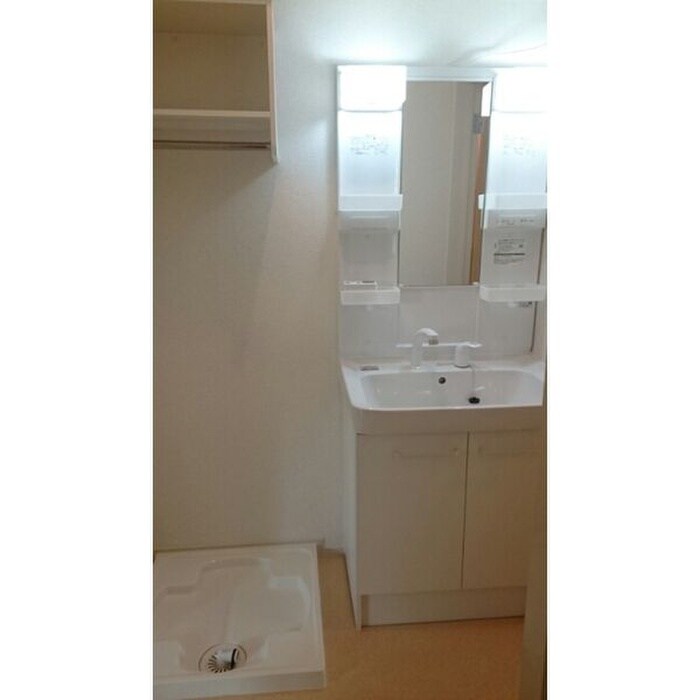 物件内観写真8　(洗面)