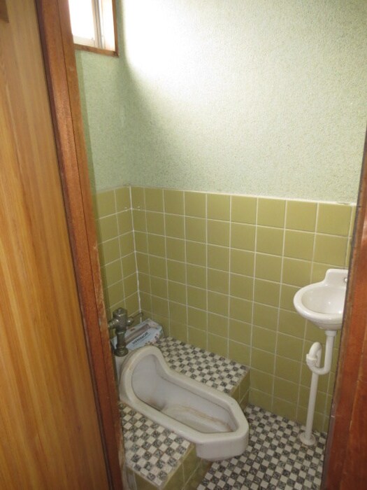 物件内観写真8　(トイレ)