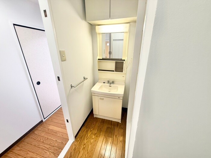 物件内観写真14　(洗面)