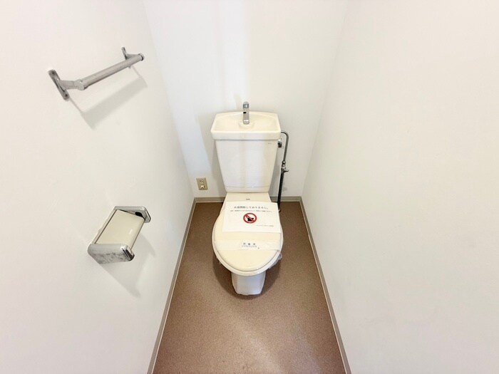 物件内観写真15　(トイレ)