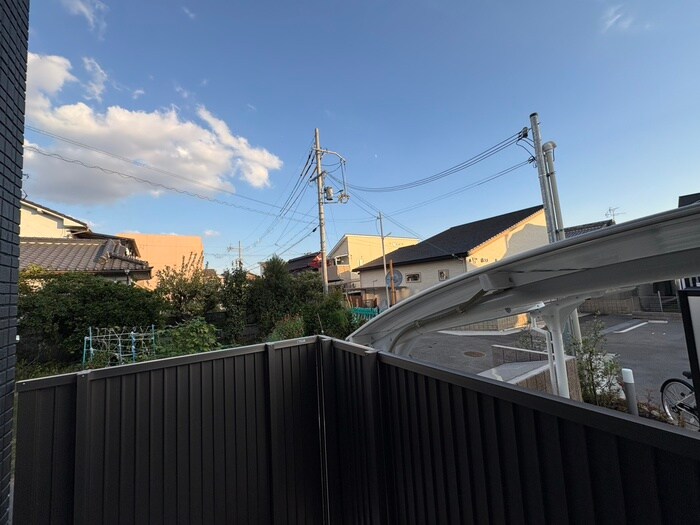 物件内観写真18　(室内からの展望)