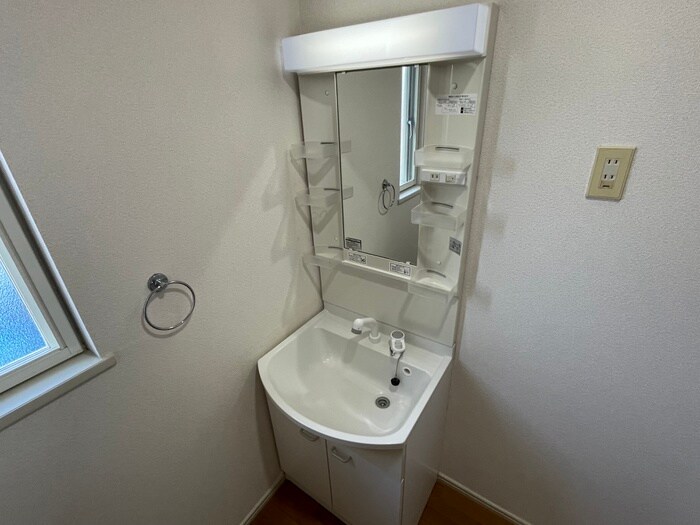 物件内観写真14　(洗面)