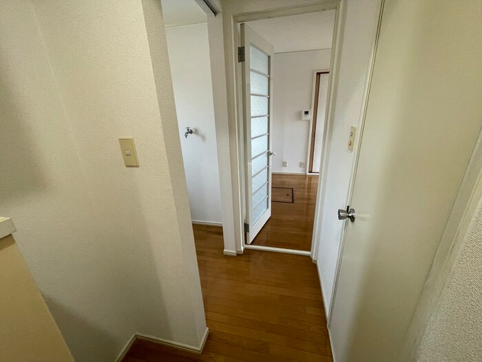 物件内観写真20　(廊下)