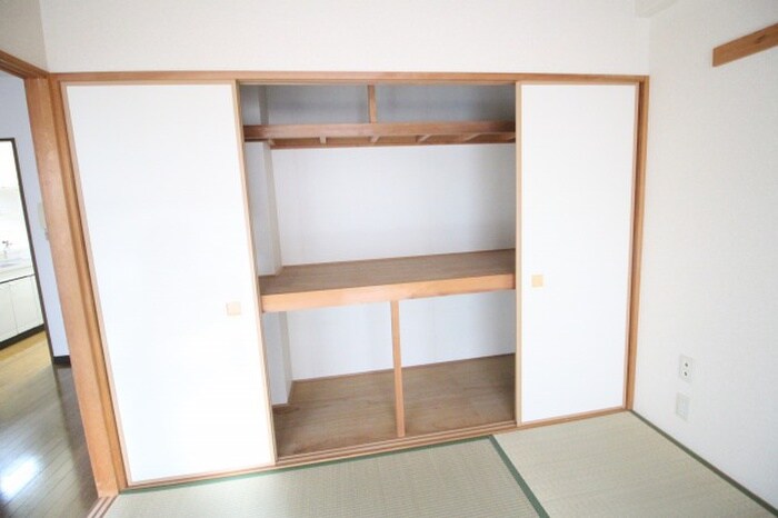 物件内観写真18　(収納)