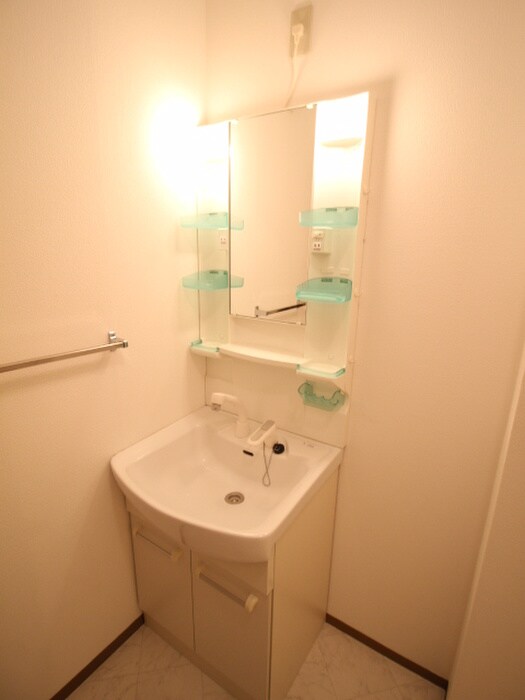 物件内観写真11　(洗面)