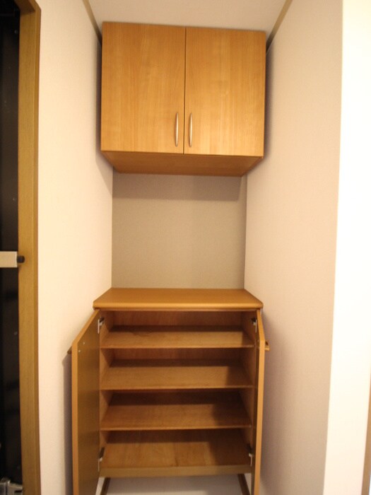 物件内観写真18　(靴箱)